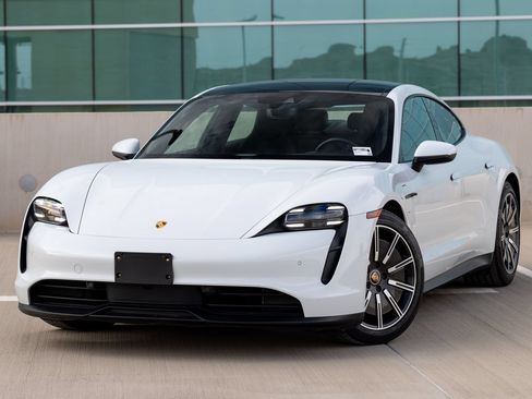 Used 2024 Porsche Taycan RWD image 17