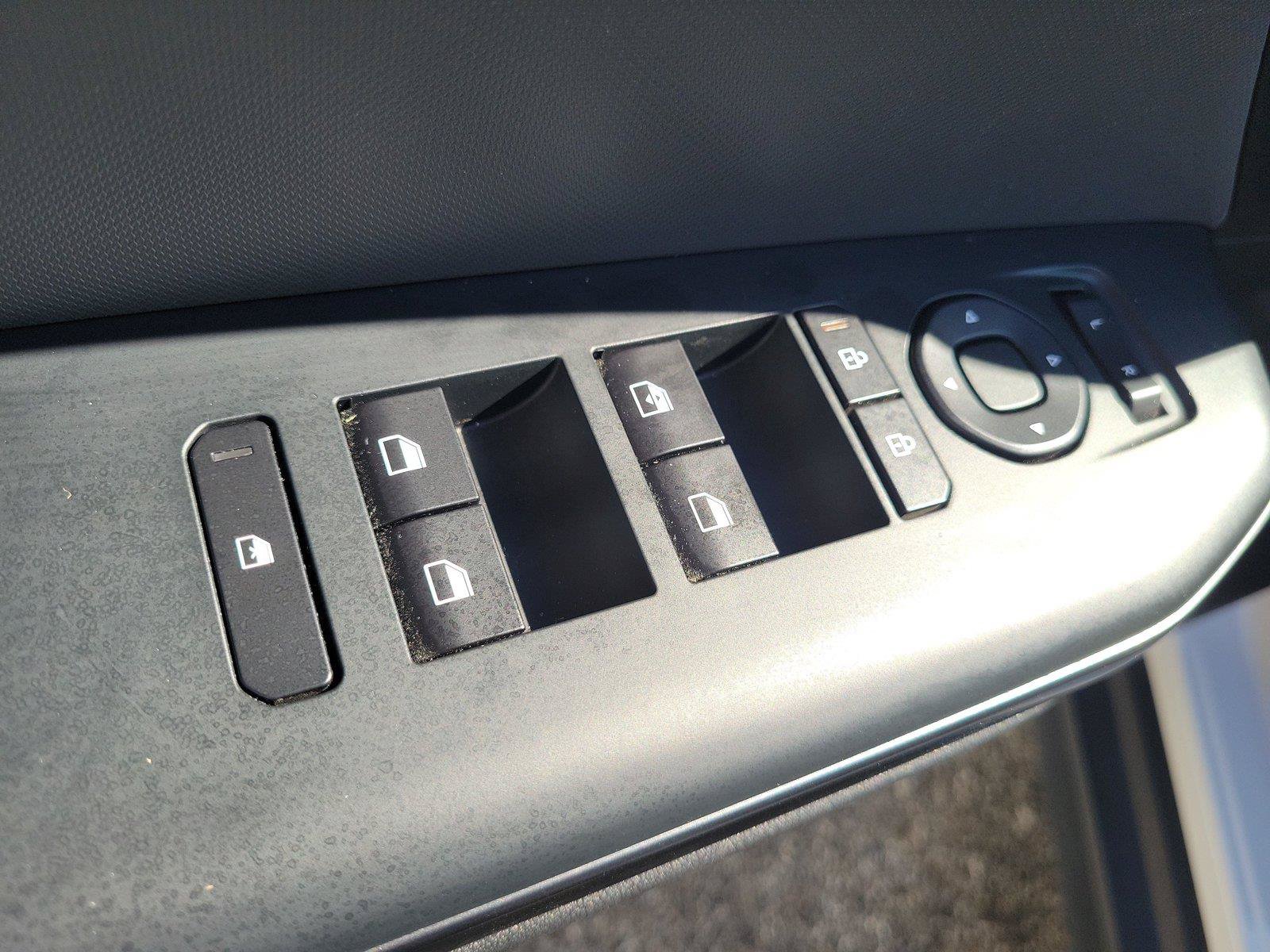 Used 2025 Kia K4 FWD image 19