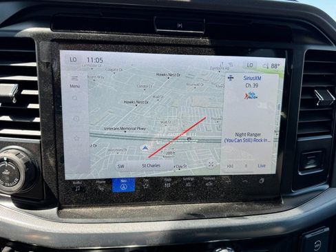 New 2025 Ford F150 Lariat w/ Equipment Group 502A High image 17