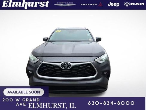 Used 2023 Toyota Highlander XLE image 1