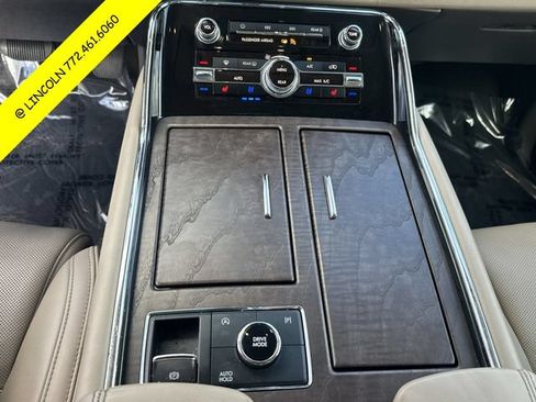 Used 2023 Lincoln Navigator Reserve RWD image 25