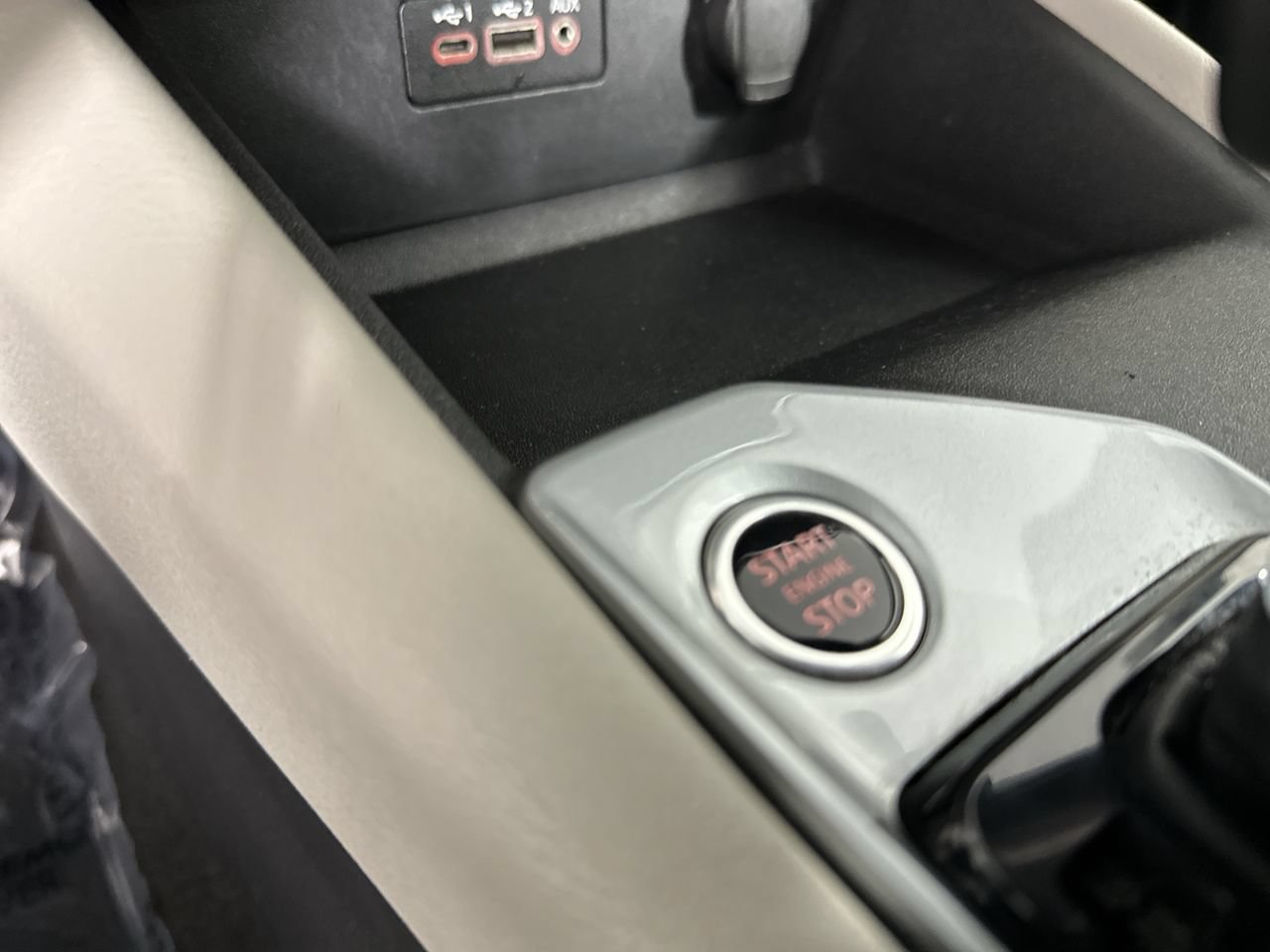 Used 2025 Nissan Altima 2.5 SV FWD image 13