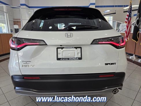 Used 2024 Honda HR-V Sport image 5