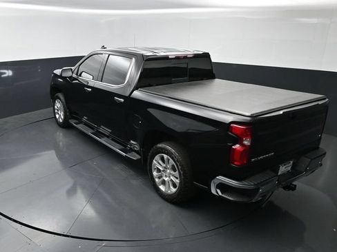Used 2023 Chevrolet Silverado 1500 LTZ w/ LTZ Premium Package AWD/4WD image 15