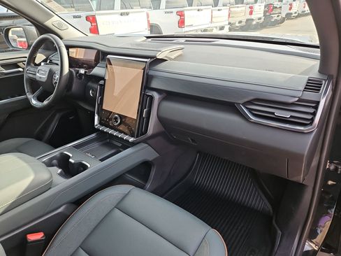 Used 2024 GMC Acadia AT4 w/ LPO, Floor Liner Package image 32