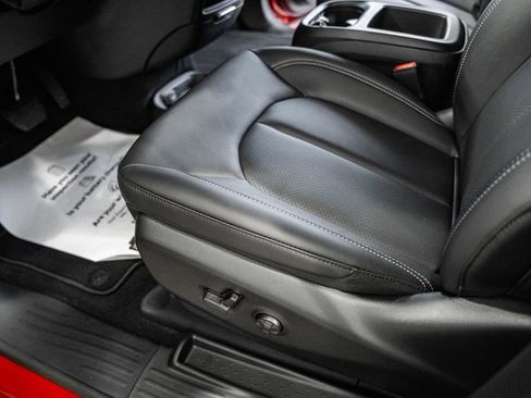 New 2026 Chrysler Pacifica Select image 28