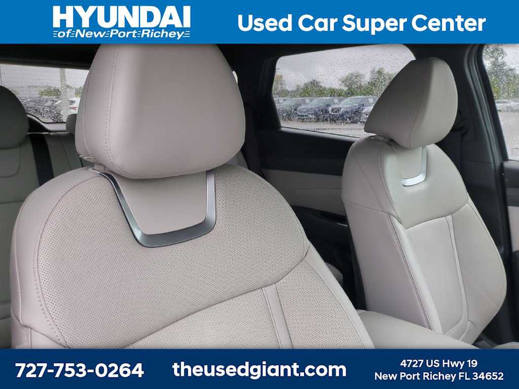 Used 2025 Hyundai Tucson Limited FWD image 6