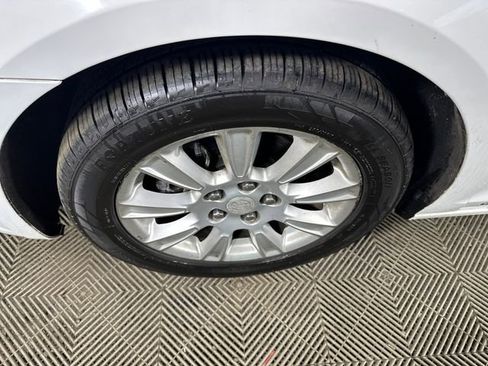 Used 2012 Buick LaCrosse Premium image 10