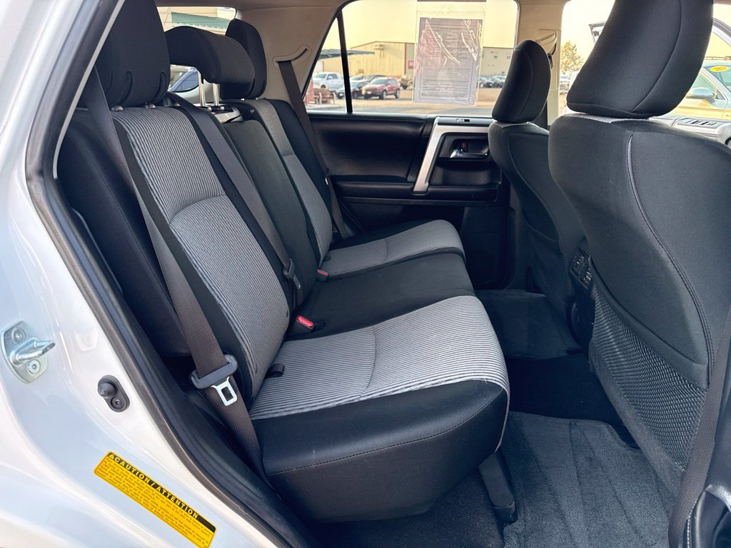 Used 2016 Toyota 4Runner SR5 AWD/4WD image 22