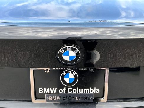 Used 2021 BMW 330i Sedan w/ M Sport Package image 10