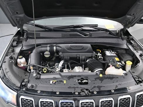 Used 2024 Jeep Compass Limited image 15