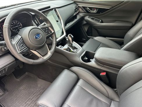 Used 2025 Subaru Outback Limited image 9