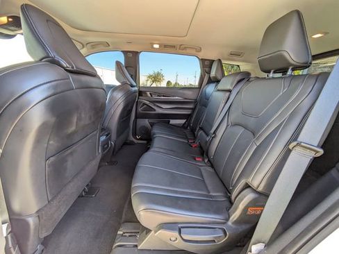 Used 2025 INFINITI QX60 Pure image 14