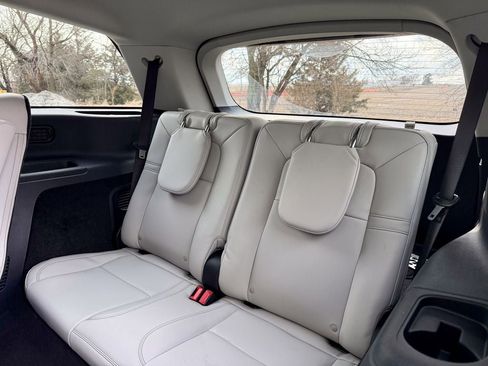 New 2026 Lincoln Aviator AWD image 13