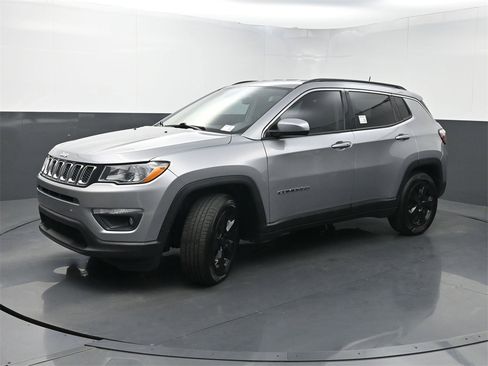 Used 2019 Jeep Compass Latitude w/ Popular Equipment Group image 21