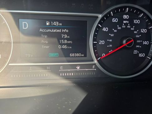 Used 2023 Kia Sorento S FWD image 3