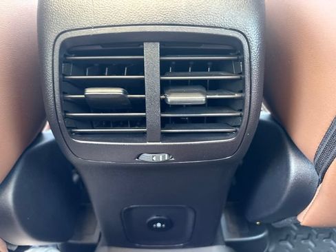 Certified 2025 Ford Bronco Sport Outer Banks w/ Outer Banks Tech Package+ AWD/4WD image 18