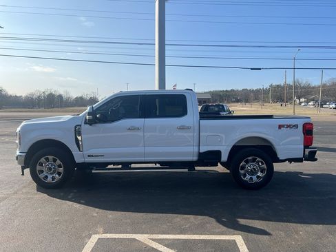 Used 2024 Ford F250 Lariat w/ Chrome Package image 8