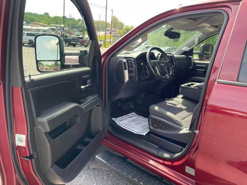 Used 2015 Chevrolet Silverado 2500 LT w/ LT Convenience Package AWD/4WD image 13