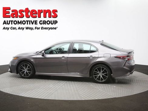 Used 2024 Toyota Camry SE image 60