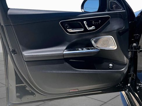 Used 2023 Mercedes-Benz C 300 Sedan image 24