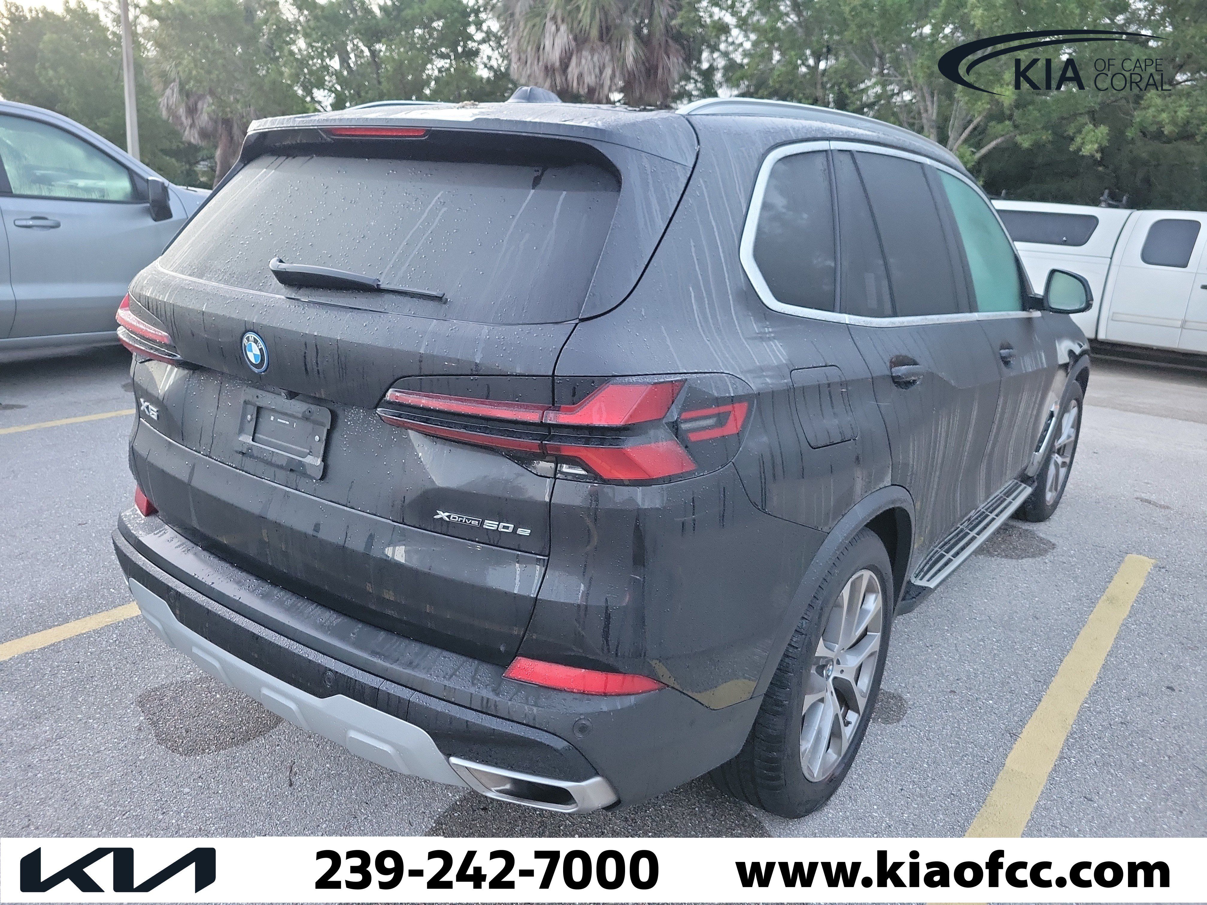 Used 2025 BMW X5 xDrive50e AWD/4WD image 6