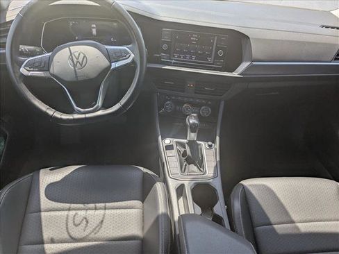 Used 2024 Volkswagen Jetta SE FWD image 14