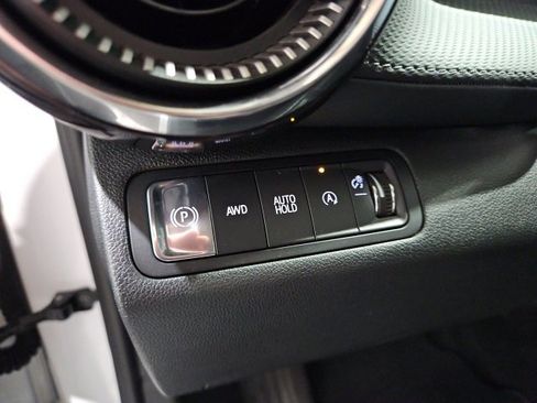 Certified 2025 Chevrolet Equinox LT image 17