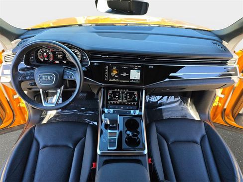 Used 2023 Audi Q8 Premium Plus image 16