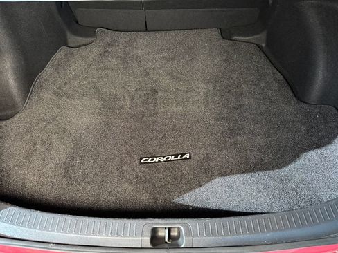 Used 2020 Toyota Corolla LE w/ Carpet Mat Package (TMS) FWD image 22