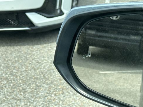 Used 2023 Toyota Highlander LE image 20