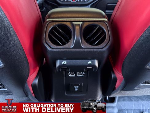 Used 2024 Jeep Wrangler Unlimited Rubicon 392 image 30
