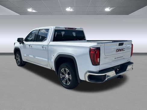 Used 2025 GMC Sierra 1500 SLT RWD image 5
