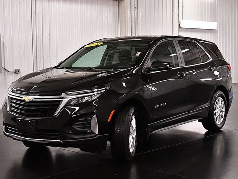 Used 2024 Chevrolet Equinox LT AWD/4WD image 3
