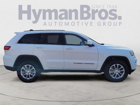 Used 2022 Jeep Grand Cherokee Laredo E AWD/4WD image 2