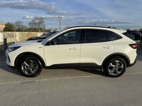 Used 2026 Ford Escape ST-Line w/ Tech Pack #1 AWD/4WD image 10