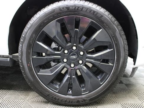 Used 2025 Ford Expedition Max Platinum w/ Stealth Appearance Package AWD/4WD image 11