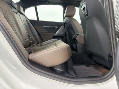 Used 2025 BMW i5 xDrive40 w/ Premium Package image 23