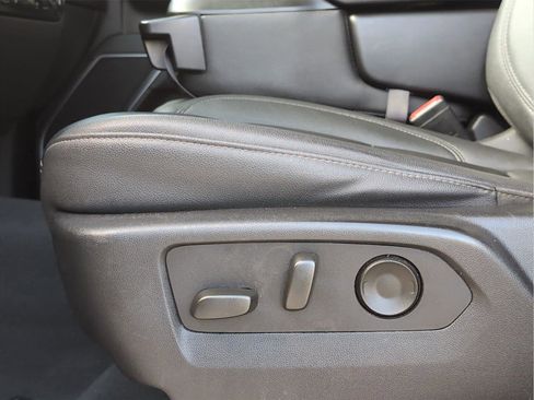 Used 2024 Chevrolet Silverado 2500 LTZ image 14