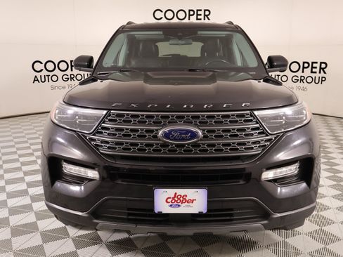 Used 2022 Ford Explorer XLT w/ Equipment Group 202A AWD/4WD image 10