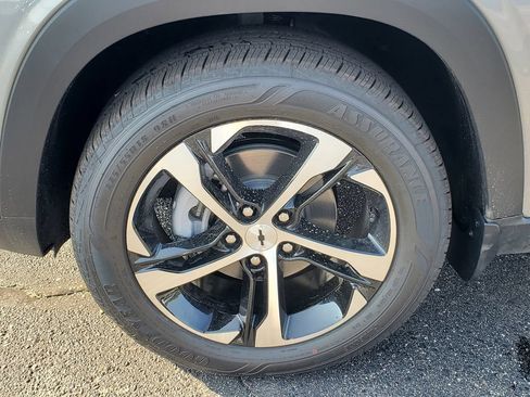 New 2026 Chevrolet Trax RS w/ Sunroof Package FWD image 29