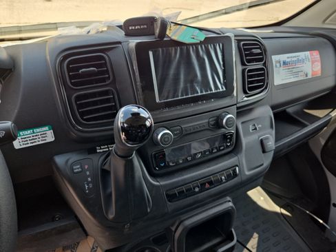Used 2025 RAM ProMaster 2500 w/ U-Haul Equipment Group FWD image 8