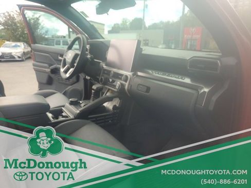 Certified 2025 Toyota Tacoma TRD Sport w/ TRD Sport Premium Package image 21