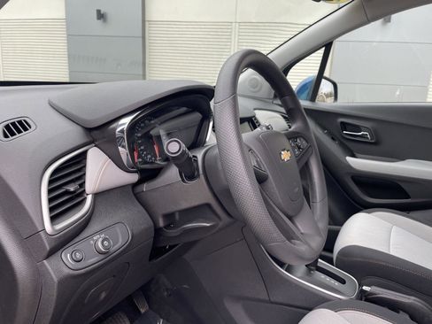 Used 2020 Chevrolet Trax LT image 26