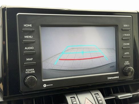 Used 2020 Toyota RAV4 XLE Premium image 26