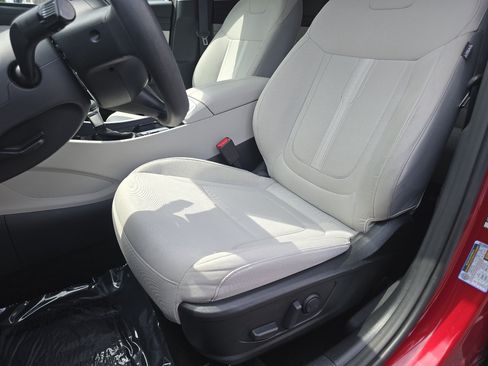 Used 2025 Hyundai Tucson SEL FWD image 35