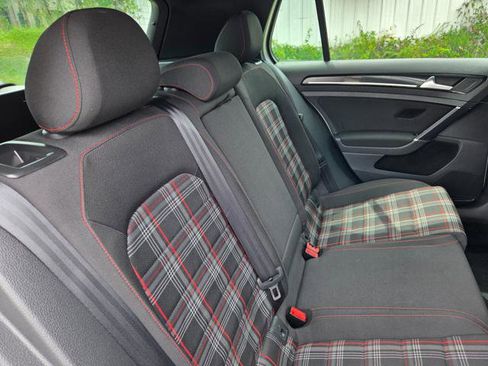 Used 2015 Volkswagen GTI S image 31