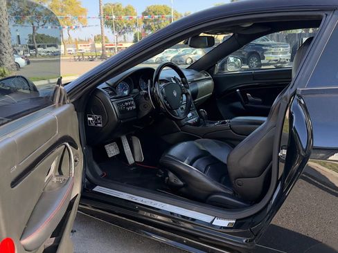 Used 2014 Maserati GranTurismo Sport image 16