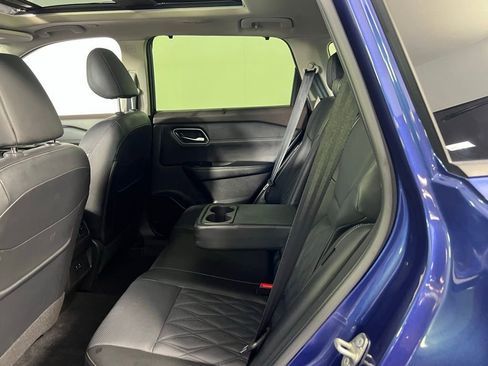 Used 2023 Nissan Rogue Platinum image 26