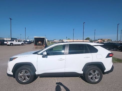 Certified 2025 Toyota RAV4 XLE FWD image 10
